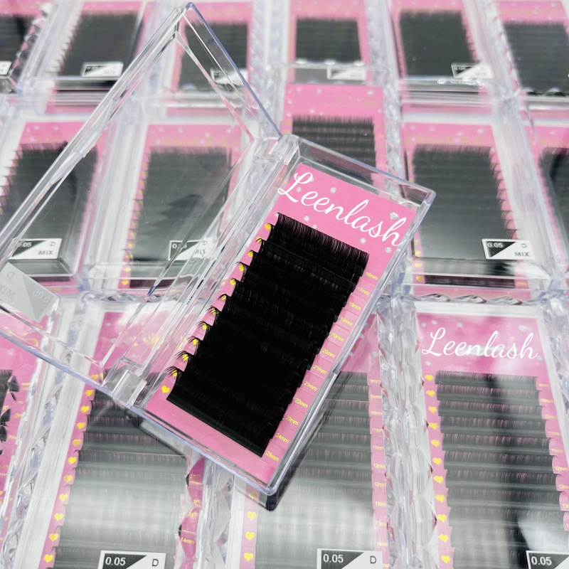 Cashmere Eyelash Extension (1)